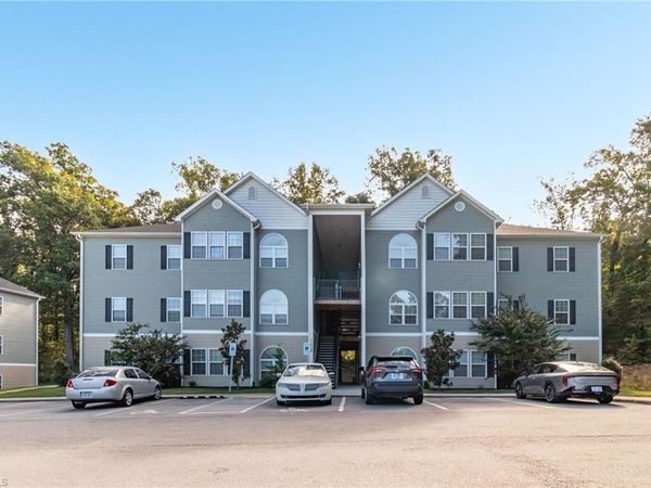 2608 Pennoak Way, Unit F, Greensboro, NC 27407