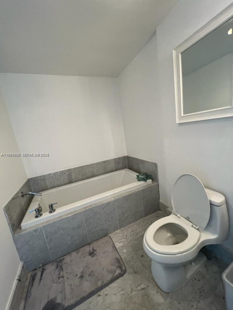 253 NE 2nd St , Unit 3806, Miami, FL 33132 Photo