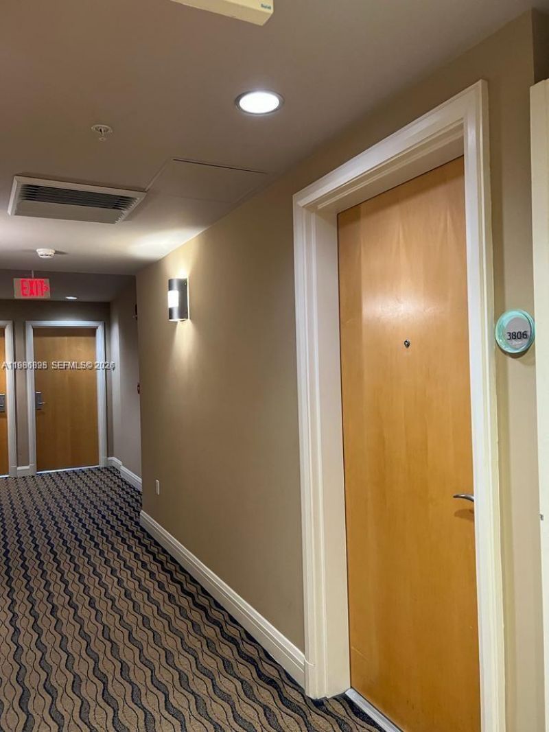 253 NE 2nd St , Unit 3806, Miami, FL 33132 Photo