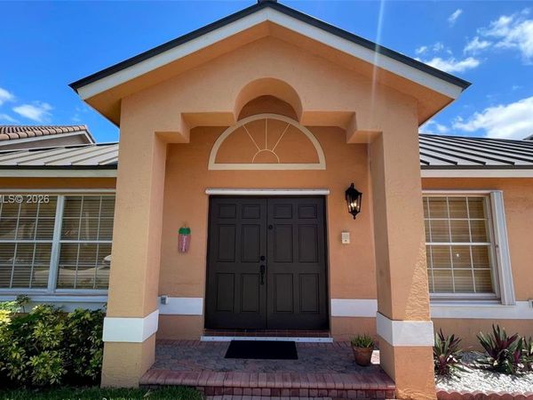 19011 NW 79th Ct , Hialeah, FL 33015