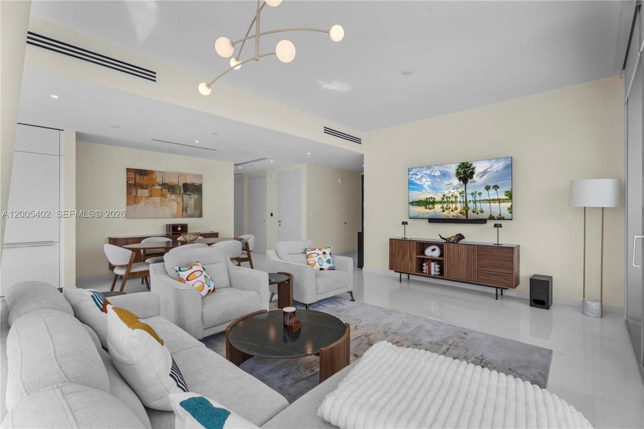 300 Biscayne Boulevard Way , Unit 4007W, Miami, FL 33131 Photo