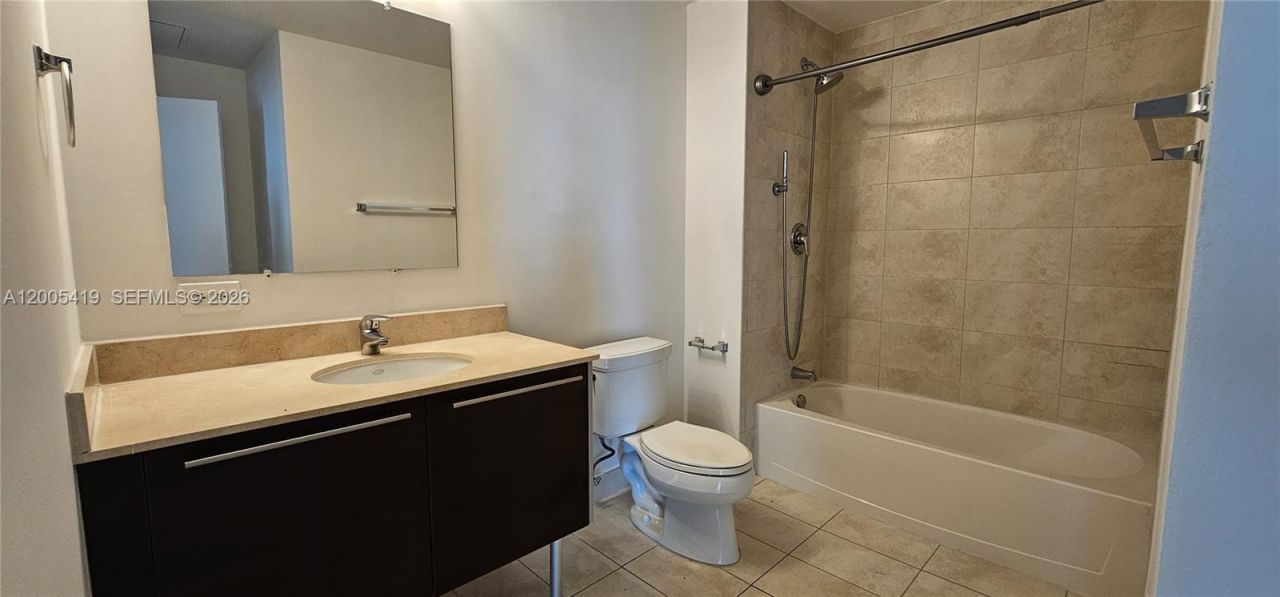 1900 N Bayshore Dr , Unit 1617, Miami, FL 33132 Photo