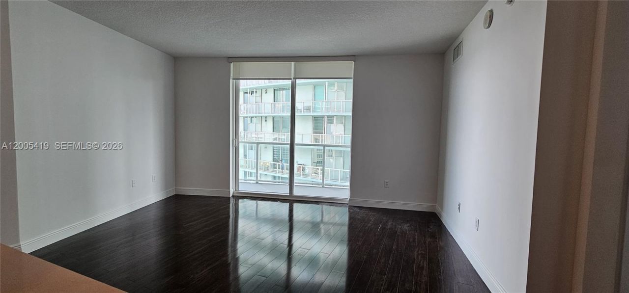 1900 N Bayshore Dr , Unit 1617, Miami, FL 33132 Photo