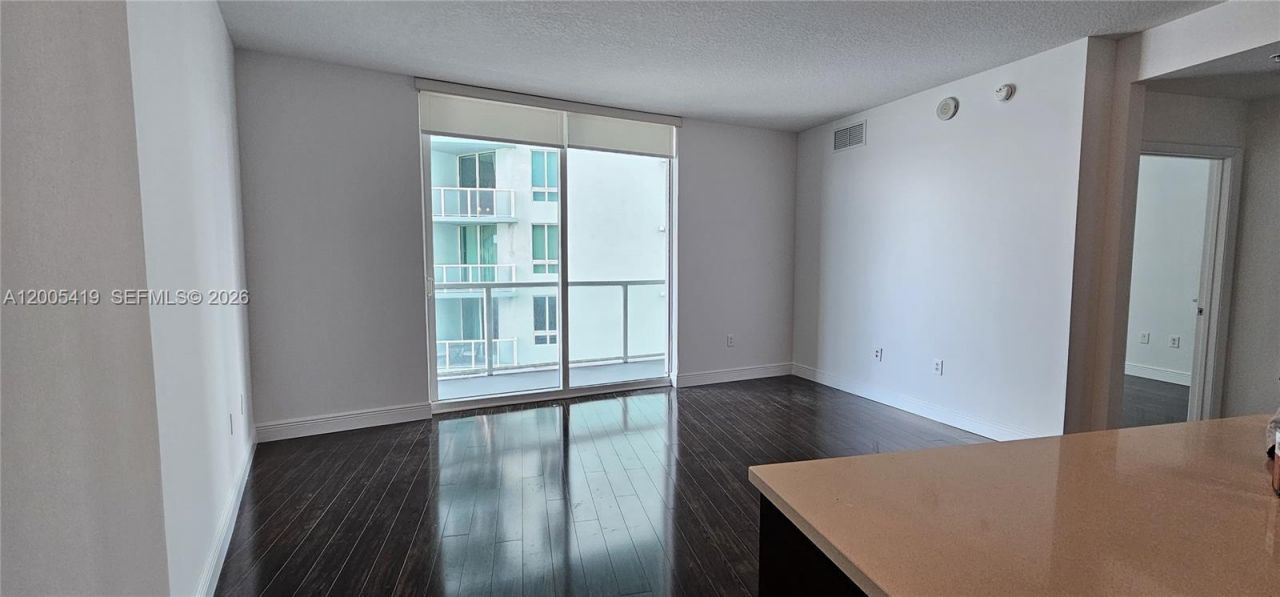 1900 N Bayshore Dr , Unit 1617, Miami, FL 33132 Photo