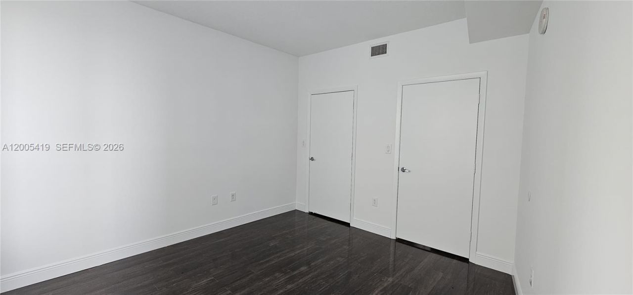 1900 N Bayshore Dr , Unit 1617, Miami, FL 33132 Photo