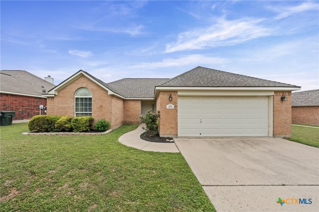 915 Neuberry Cliffe, Temple, TX 76502 Main Photo
