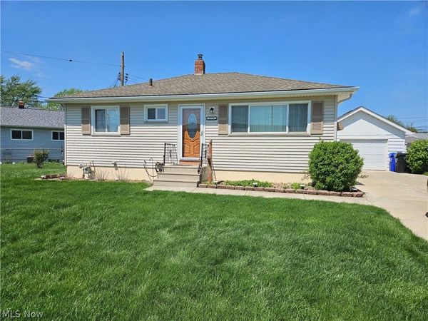 5770 Pemberton Drive , Brook Park, OH 44142