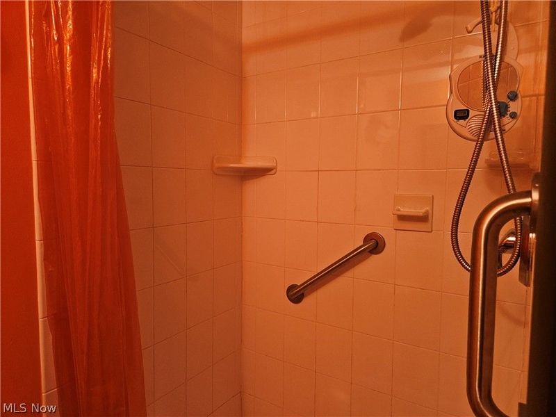 5770 Pemberton Drive, Brook Park, OH 44142 Photo 15