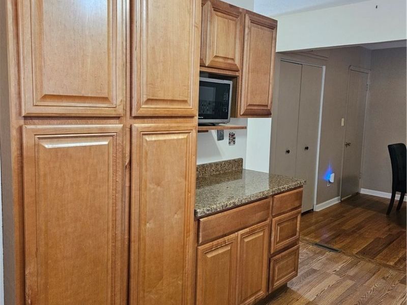 5770 Pemberton Drive, Brook Park, OH 44142 Photo 5