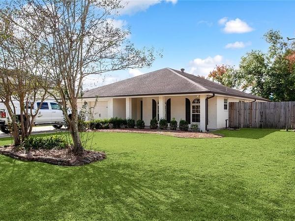 106 BETA Street, Belle Chasse, LA 70037