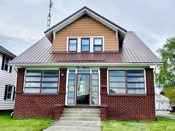 215 E Livingston Street, Celina, OH 45822