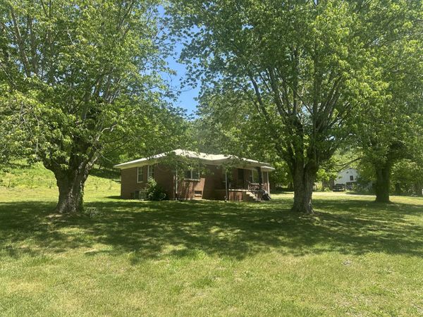 202 Maggart Rd , Elmwood, TN 38560