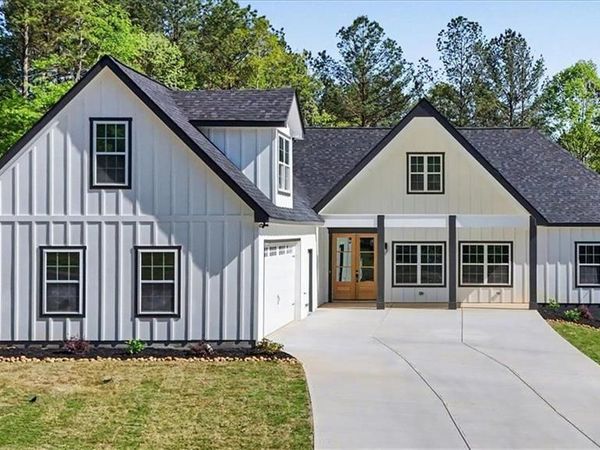 242 Mulberry Lane , Lindale, GA 30147