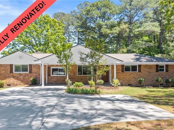 2178 Rockdale Circle , Snellville, GA 30078