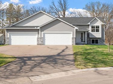 1851 102nd Avenue NW, Coon Rapids, MN 55433