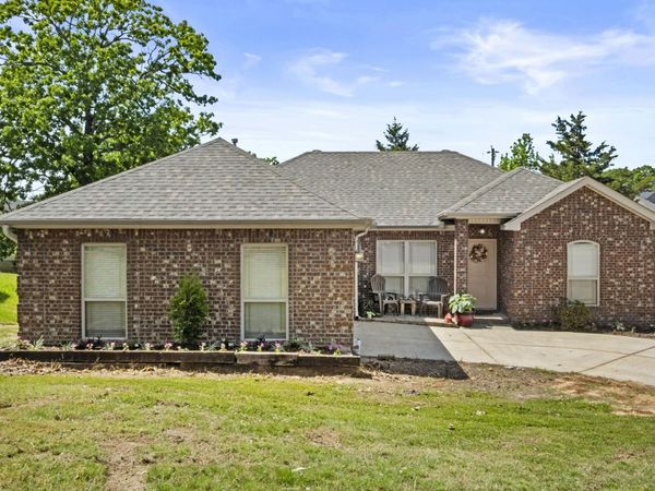 10610 Rockbrook Dr, Sherwood, AR 72120