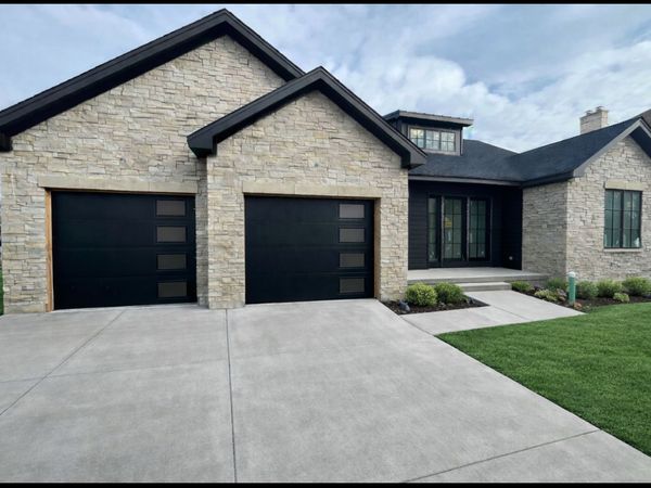 1435 Pfingsten Road , Northbrook, IL 60062