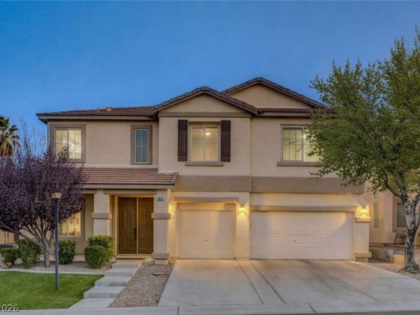 7821 Red Leaf Drive , Las Vegas, NV 89131