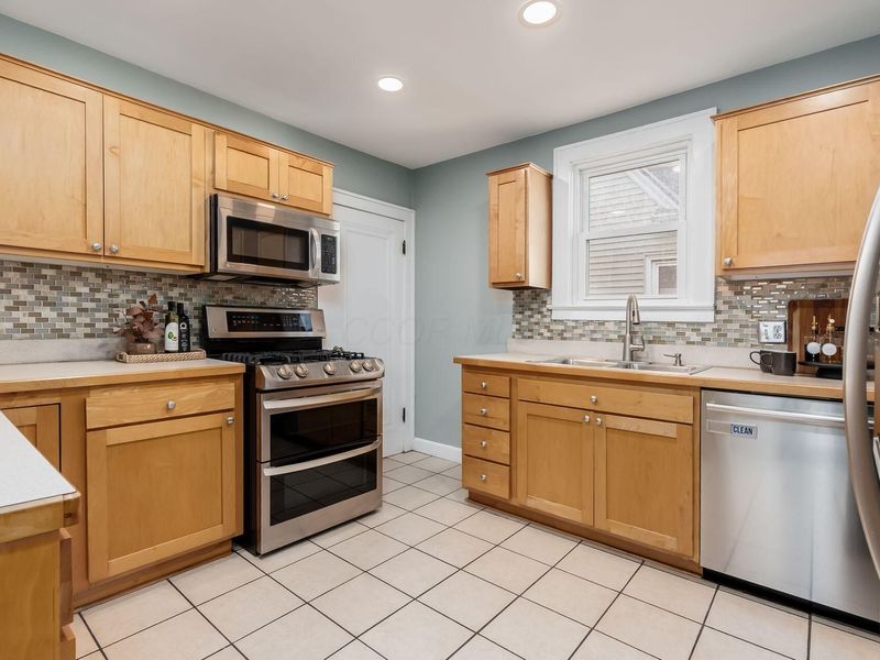 458 Crestview Road, Columbus, OH 43202 Photo 18