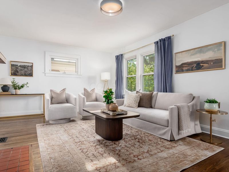 458 Crestview Road, Columbus, OH 43202 Photo 9