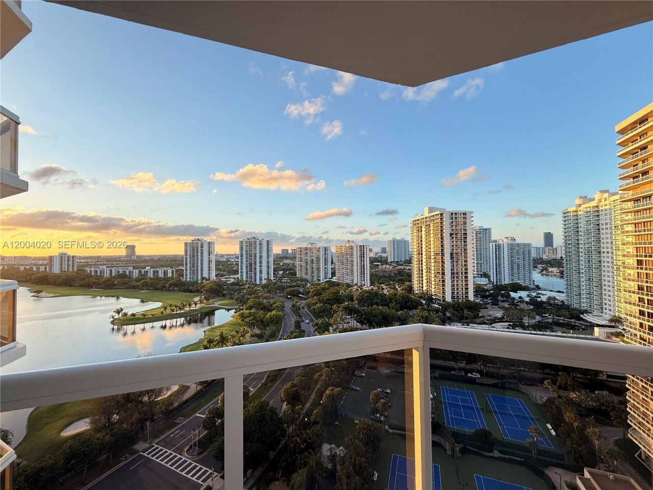 20185 E Country Club Dr, Unit 1907, Aventura, FL 33180 Photo