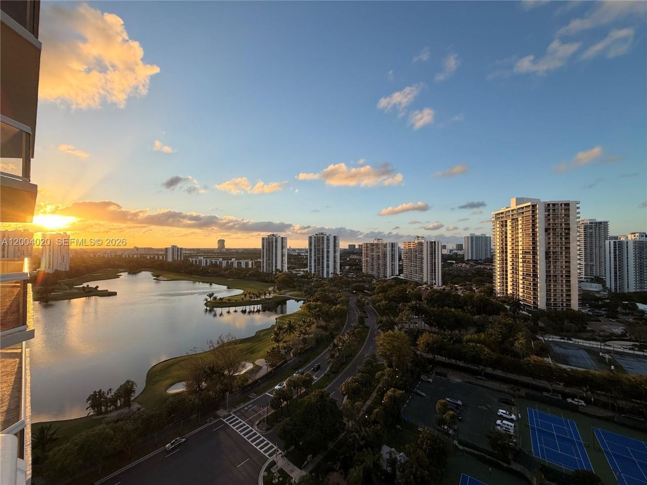 20185 E Country Club Dr, Unit 1907, Aventura, FL 33180 Photo