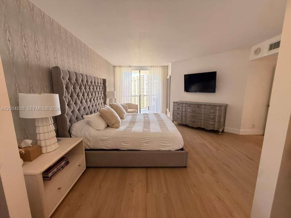 20185 E Country Club Dr, Unit 1907, Aventura, FL 33180 Photo