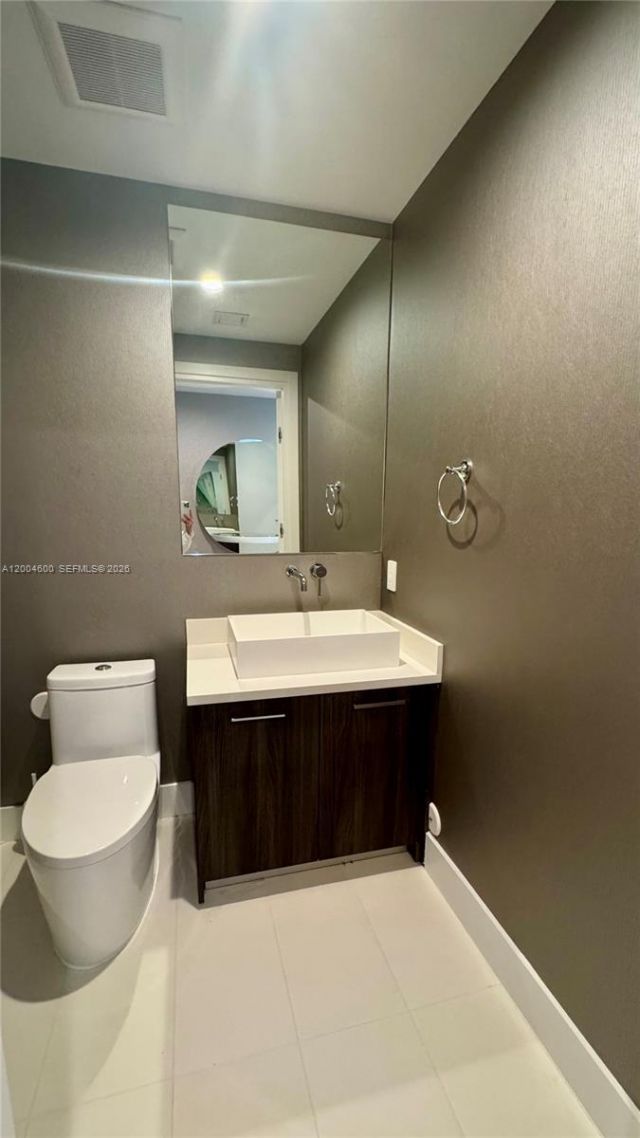 1150 102nd St , Unit 704, Bay Harbor Islands, FL 33154 Photo