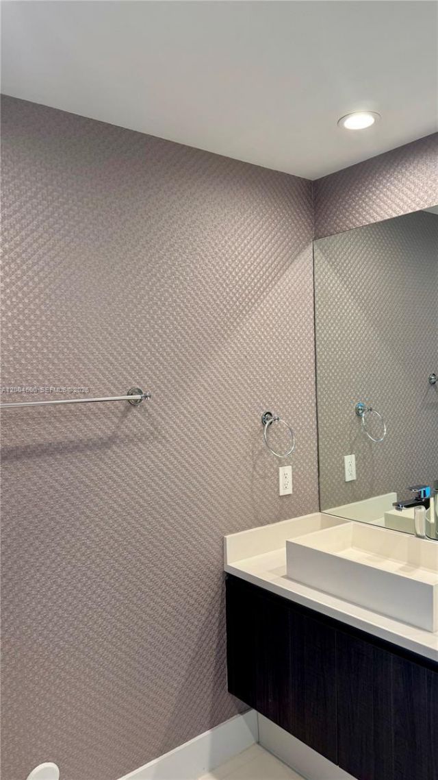 1150 102nd St , Unit 704, Bay Harbor Islands, FL 33154 Photo