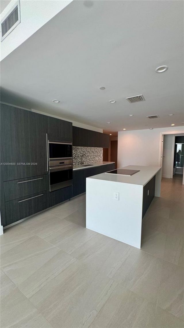 1150 102nd St , Unit 704, Bay Harbor Islands, FL 33154 Photo