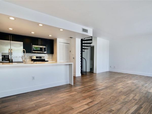 3186 Bird Ave , Unit 13, Miami, FL 33133