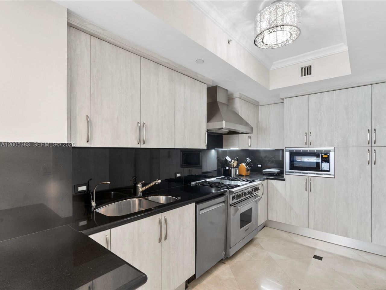 17875 Collins Ave , Unit 3305, Sunny Isles Beach, FL 33160 Photo