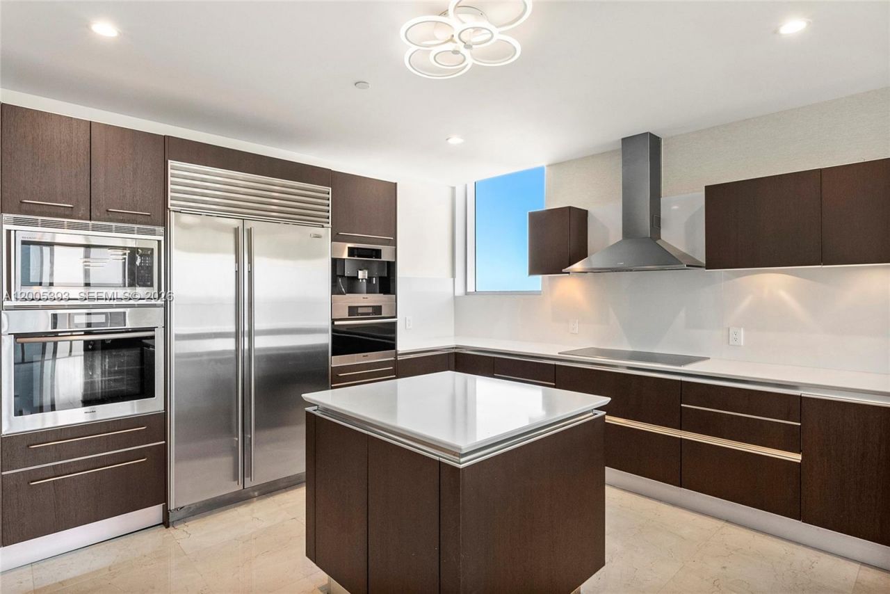 17001 Collins Ave, Unit 4208, Sunny Isles Beach, FL 33160 Photo