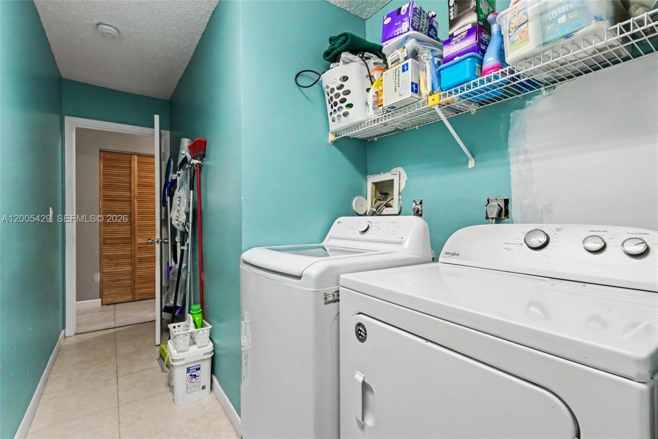 2439 NW 95th Ave, Coral Springs, FL 33065 Photo