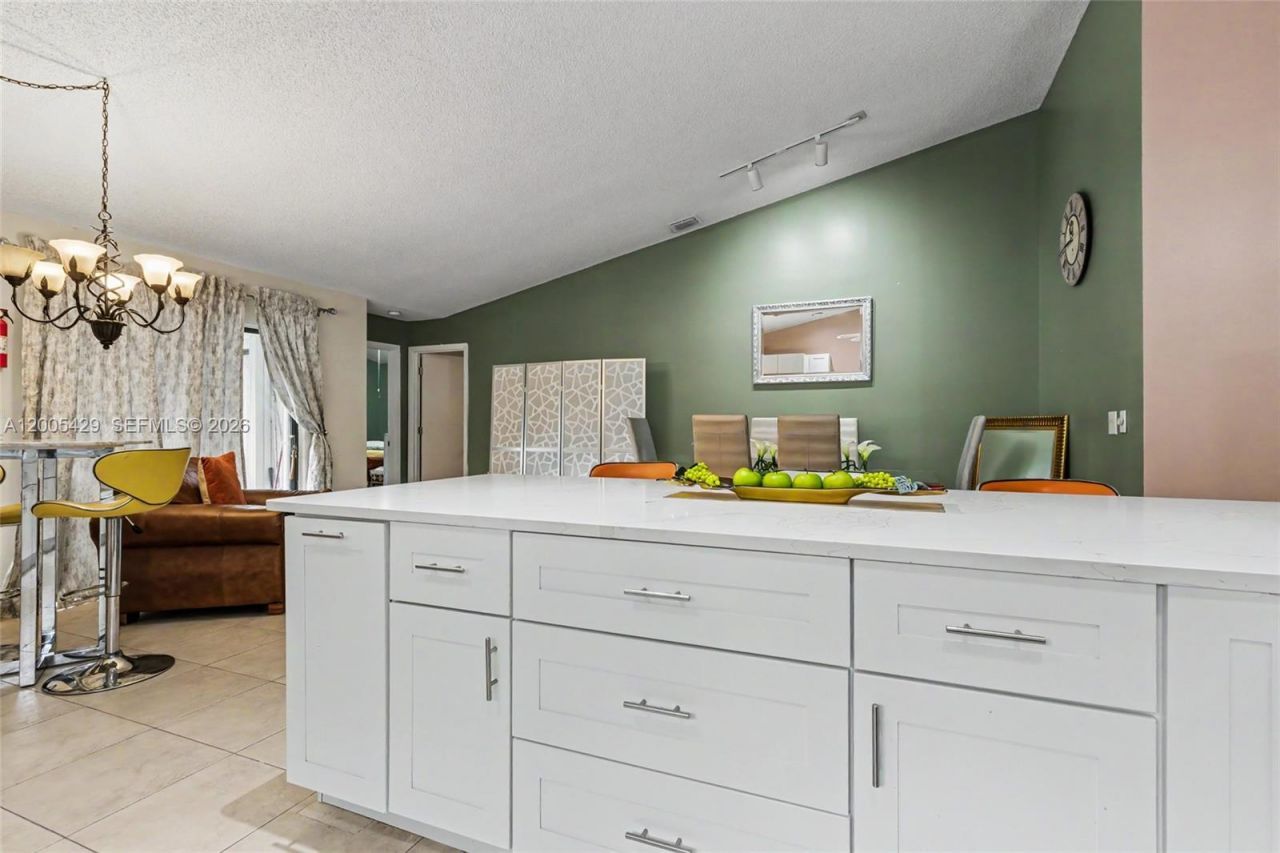 2439 NW 95th Ave, Coral Springs, FL 33065 Photo