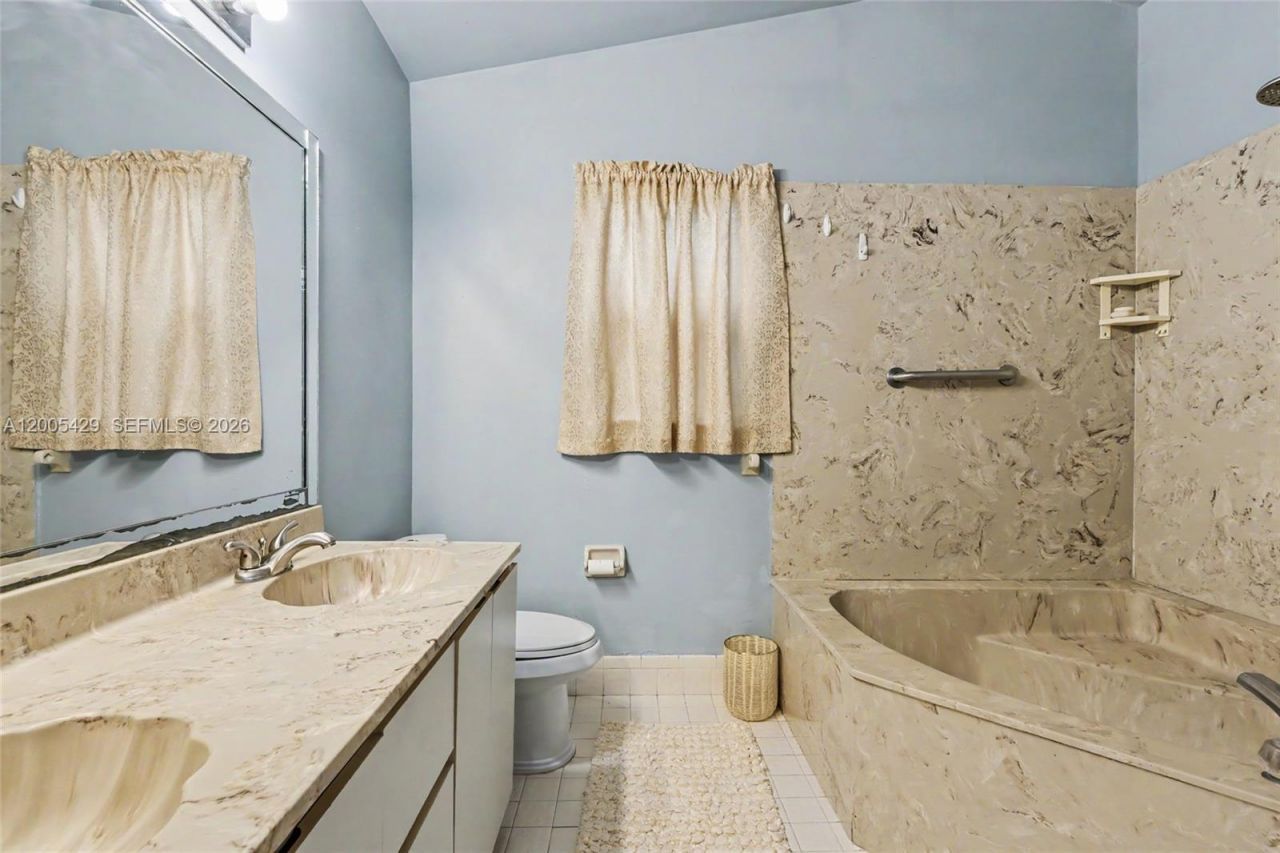 2439 NW 95th Ave, Coral Springs, FL 33065 Photo