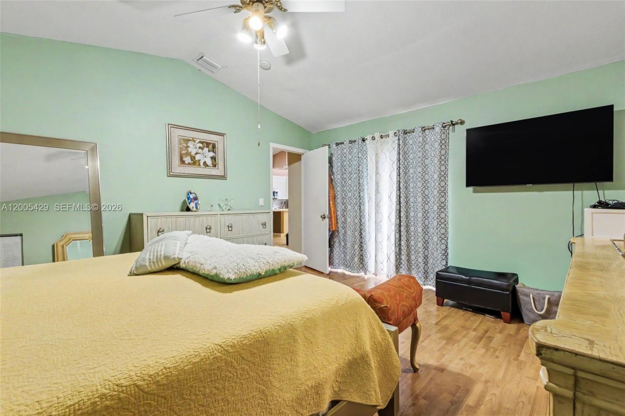 2439 NW 95th Ave, Coral Springs, FL 33065 Photo