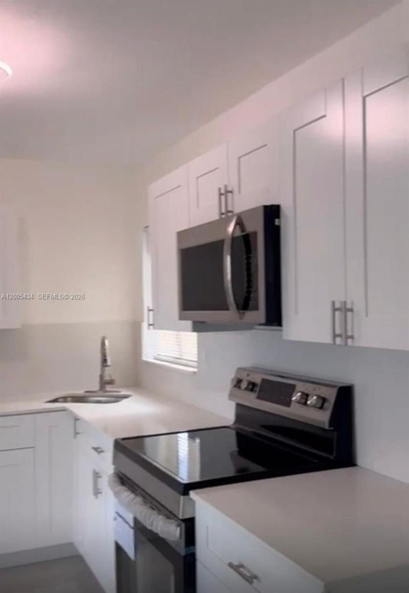 1350 NW 189th Ter, Miami Gardens, FL 33169 Photo
