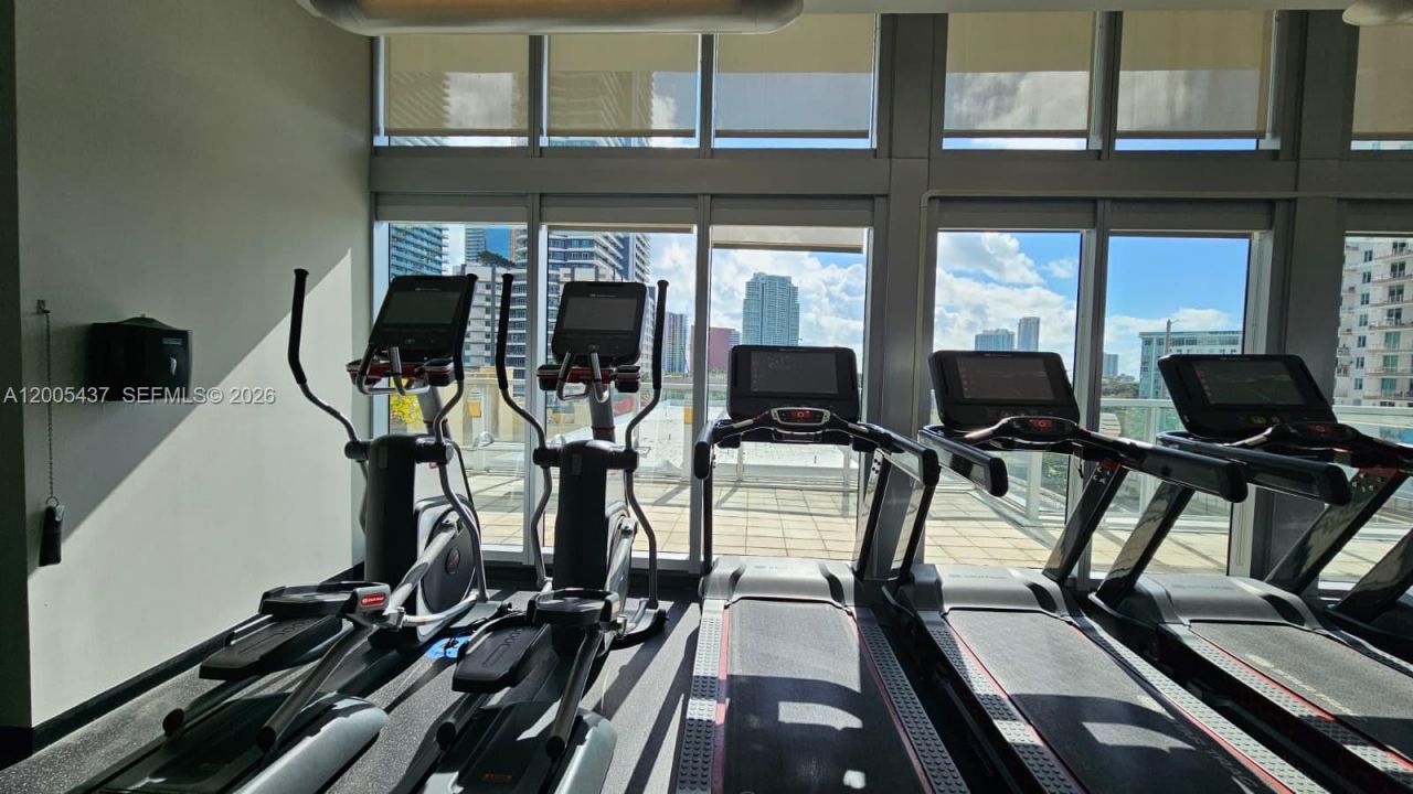 1111 SW 1st Ave , Unit 2124-N, Miami, FL 33130 Photo