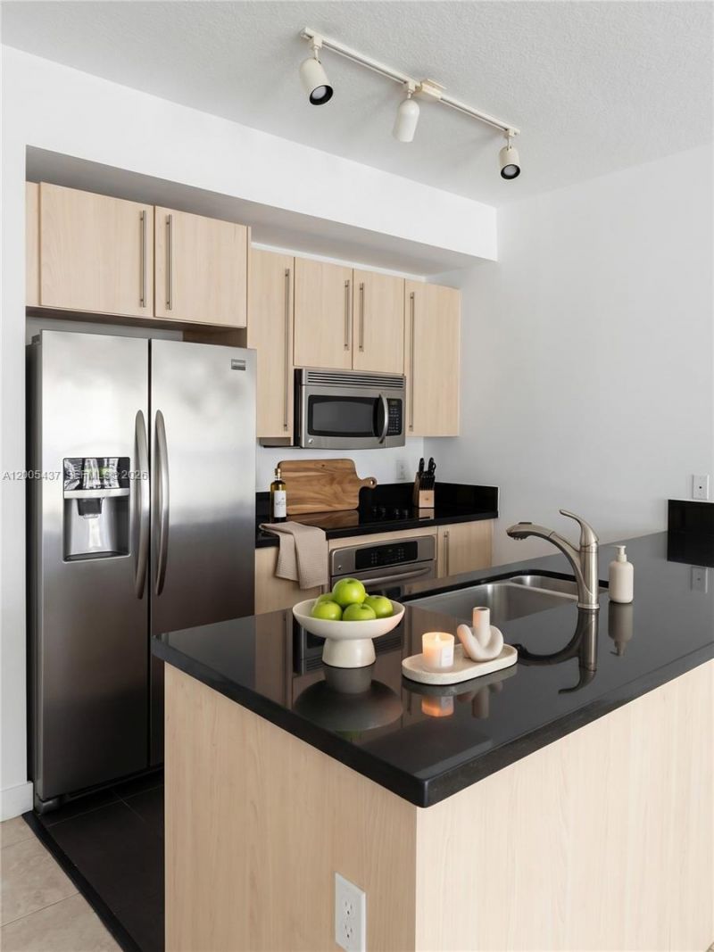 1111 SW 1st Ave , Unit 2124-N, Miami, FL 33130 Photo