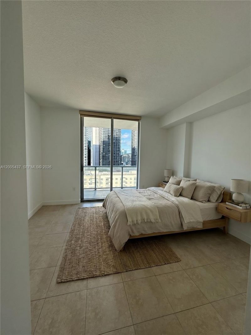1111 SW 1st Ave , Unit 2124-N, Miami, FL 33130 Photo