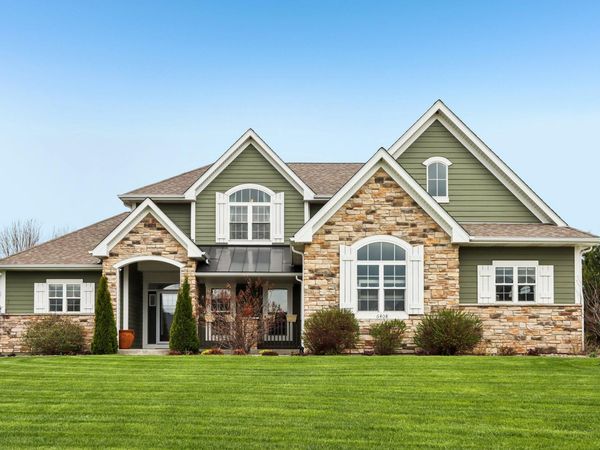 6408 Blue River Way, Caledonia, WI 53402