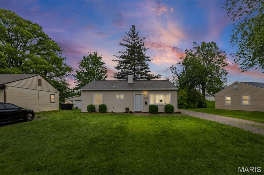 3805 Little Flower Lane, Belleville, IL 62226 Main Photo