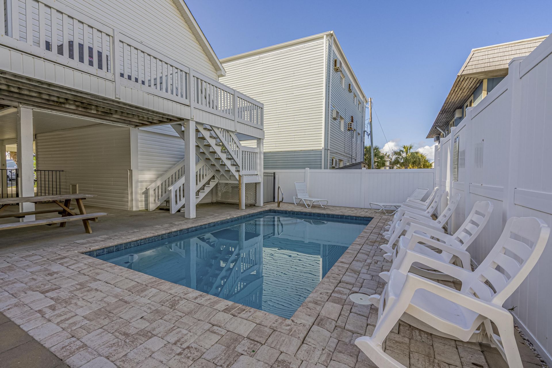 204 N 27th Avenue Photo 5