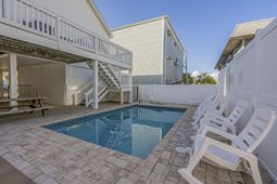 204 N 27th Avenue photo 4