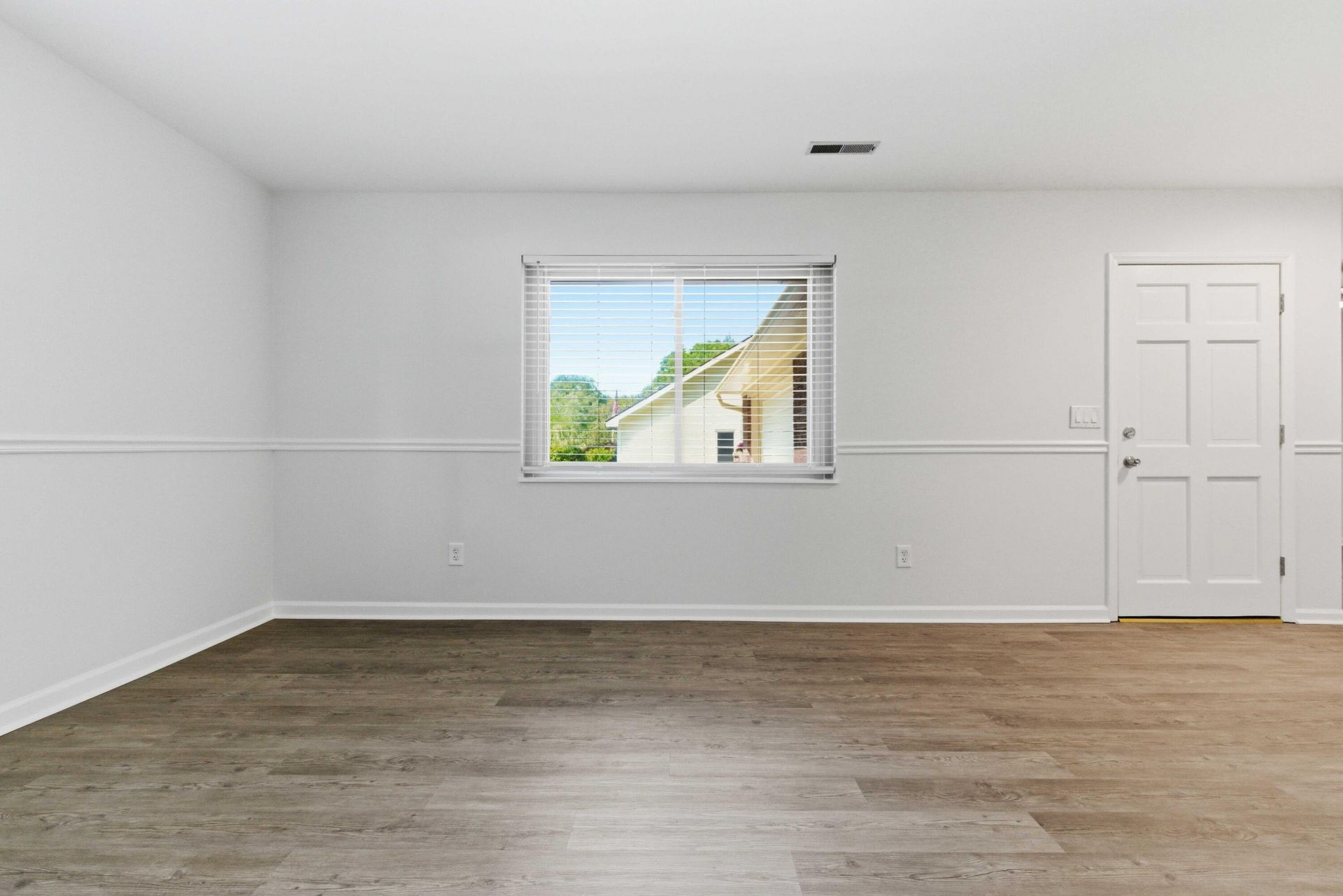 226 Smythe Drive Photo 14