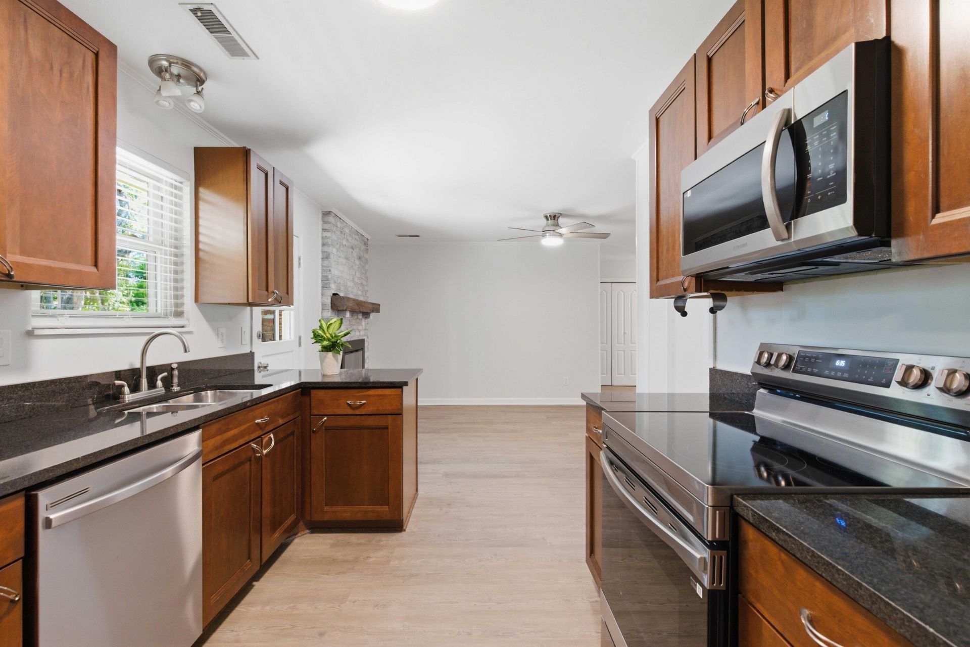 226 Smythe Drive Photo 27