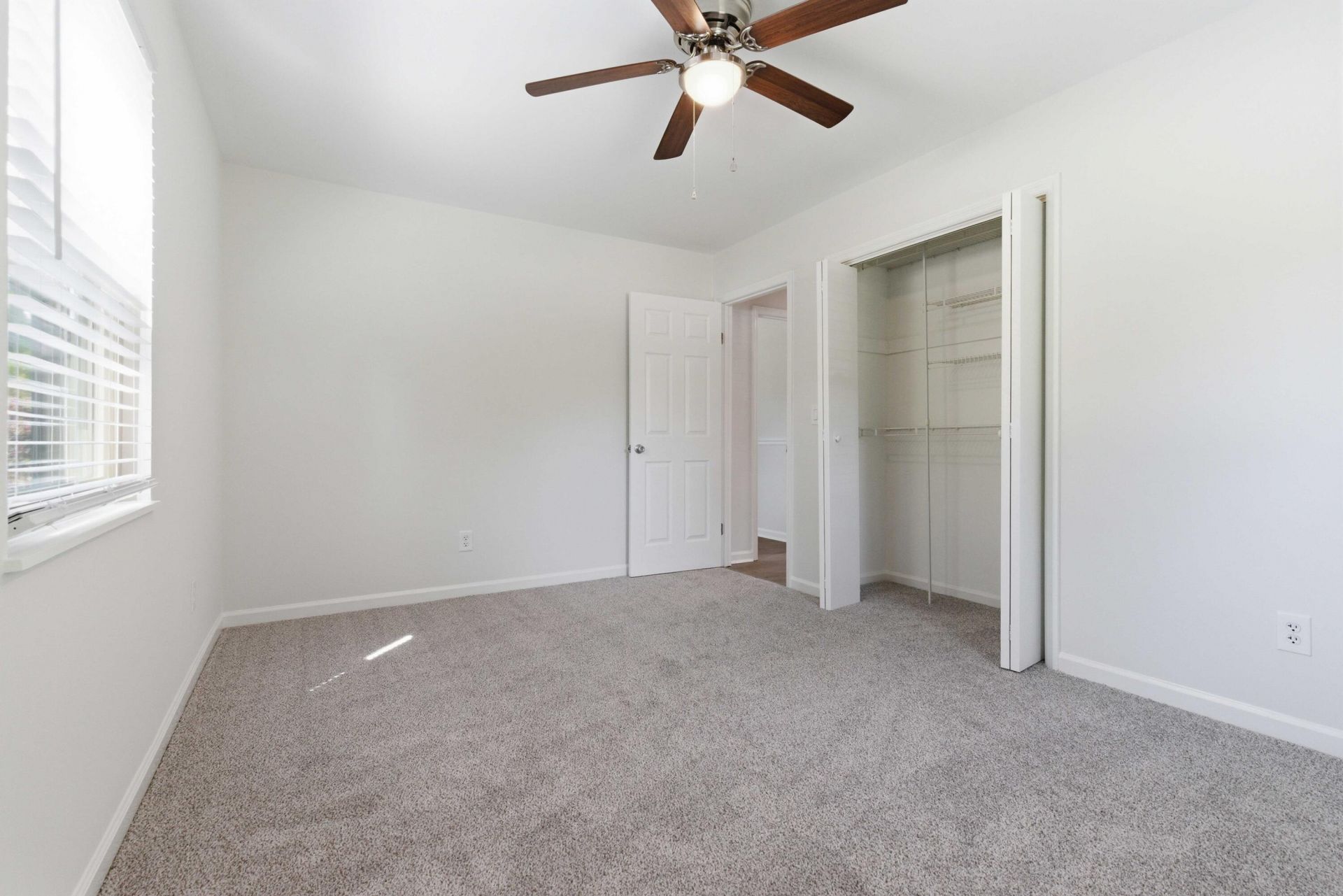 226 Smythe Drive Photo 36