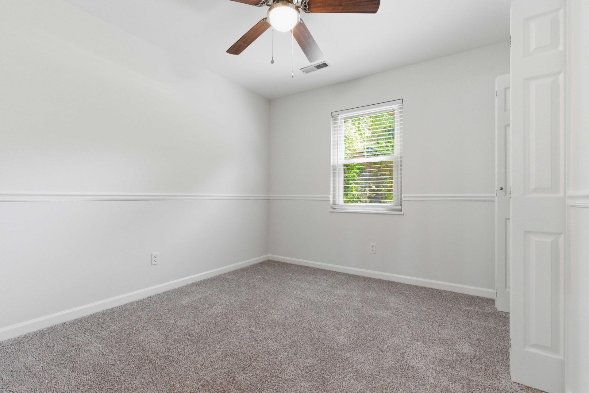 226 Smythe Drive Photo 37