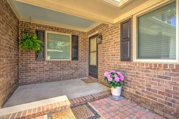 226 Smythe Drive photo 4